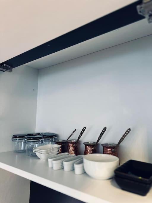 Priam Apartment Приштина Экстерьер фото