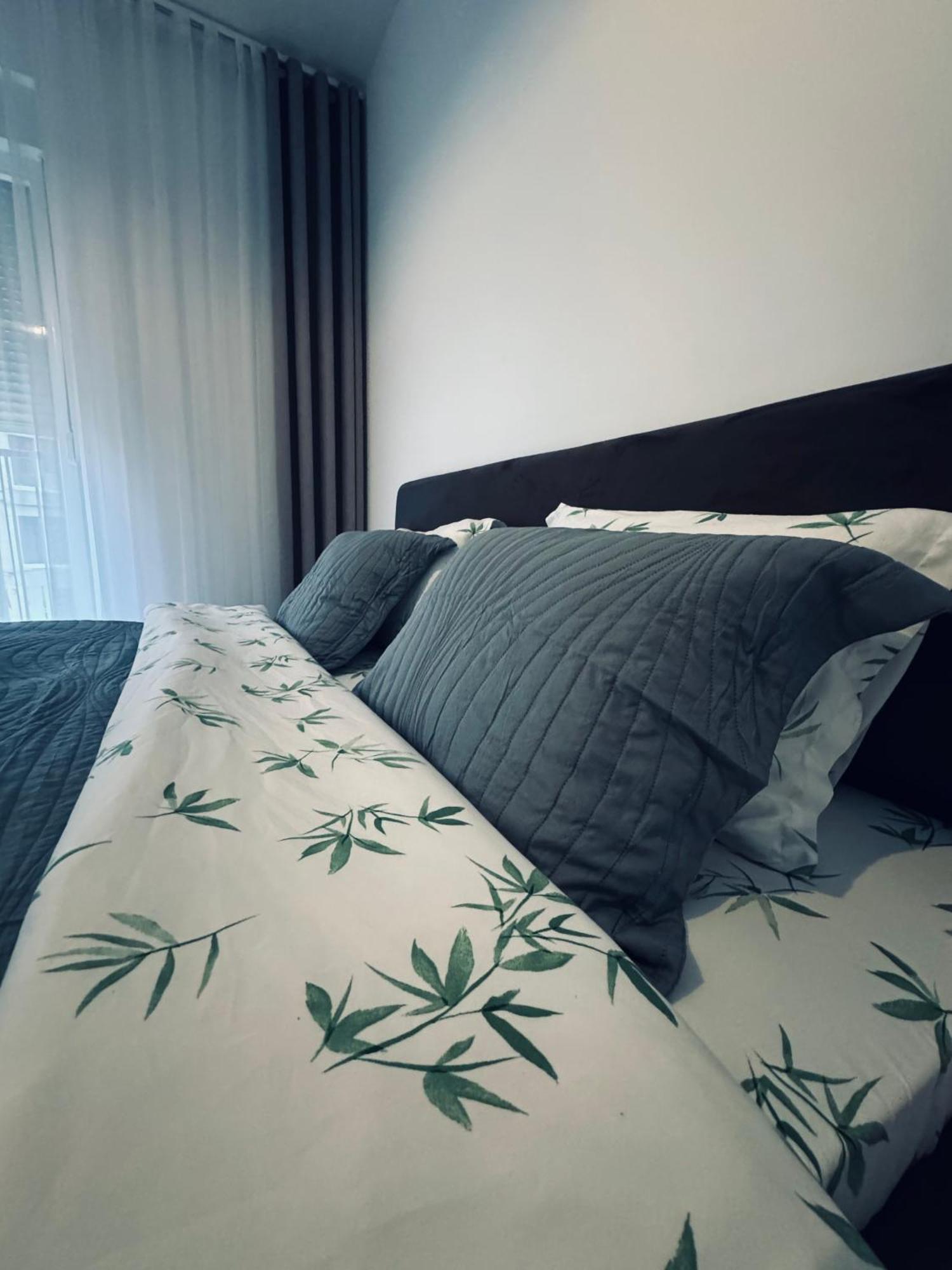 Priam Apartment Приштина Экстерьер фото